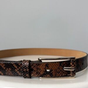 Banana Republic 💯 % Leather Snakeskin Belt